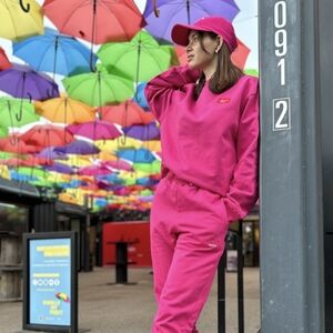 Aaniin Original Crewneck Pink